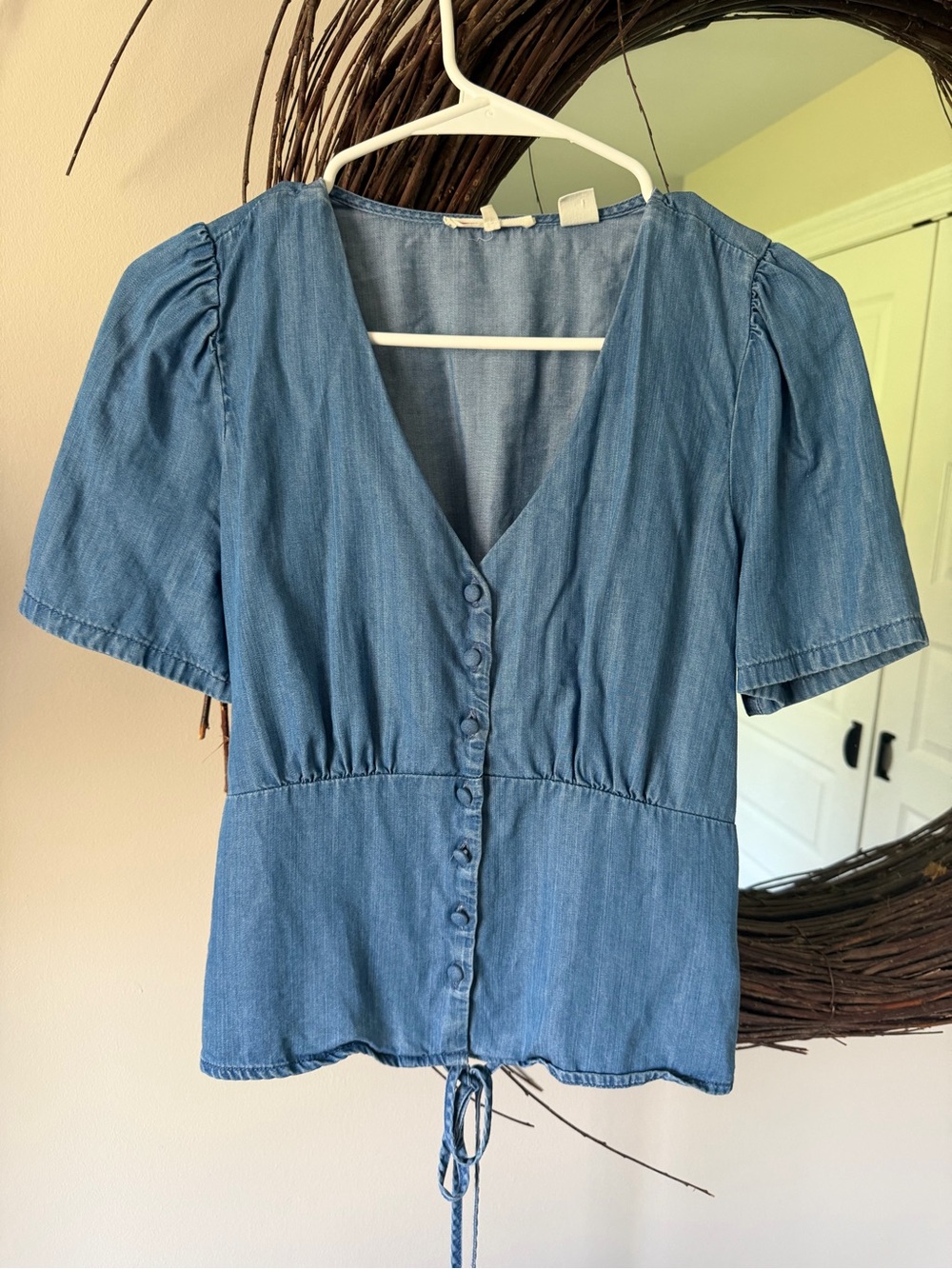 Levi’s Denim Peplum Blouse Small